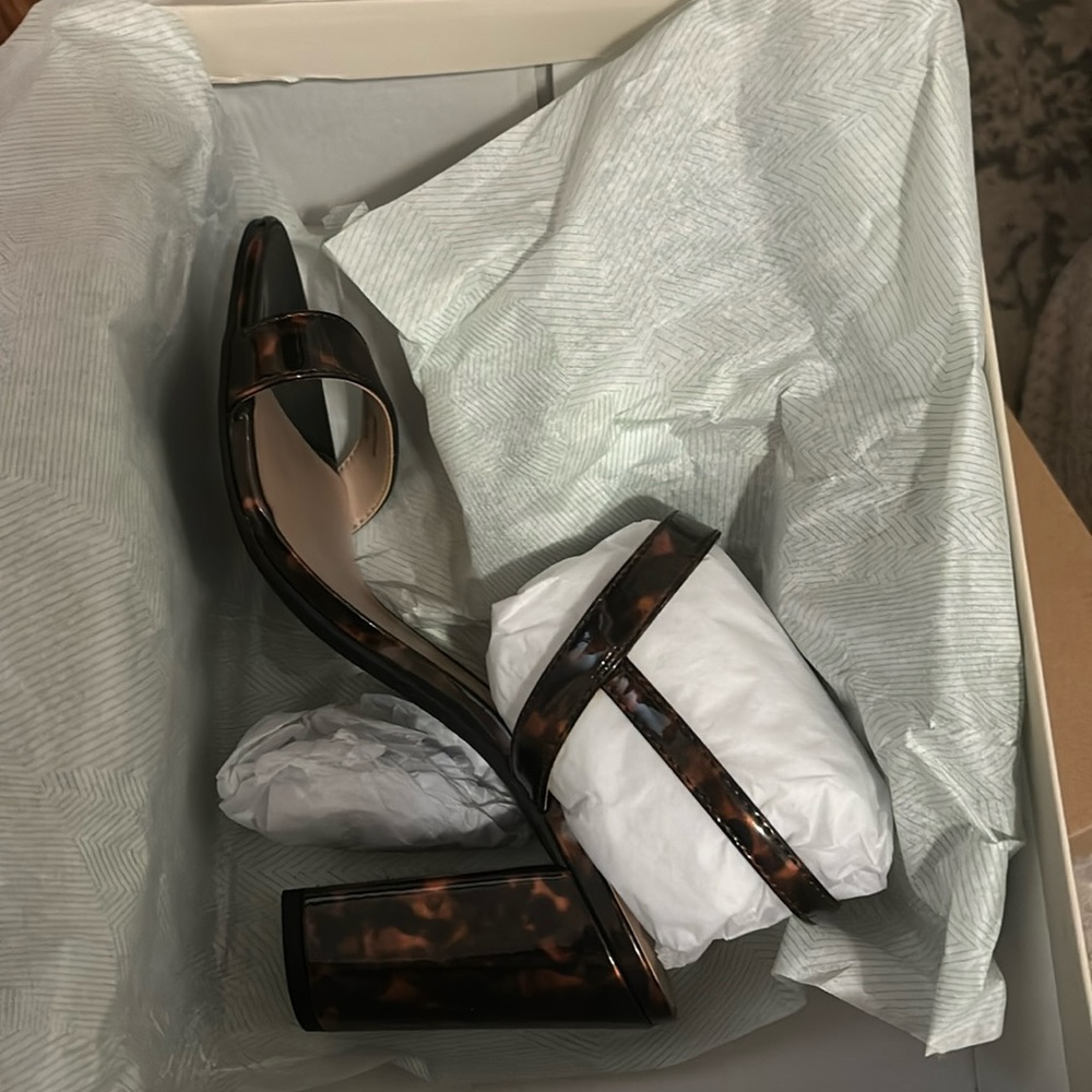 Tortious heels